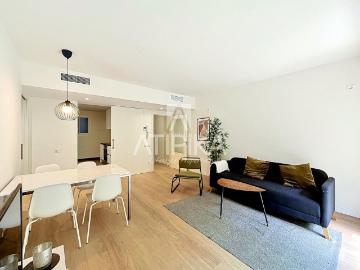 Piso en venta en Barcelona, Vallcarca Penitents. Piso en venta de 3 habitaciones reformado junto a Plaça dAlfons Comín. Pisos.