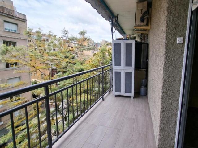 Piso en venta en Barcelona, Vallcarca Penitents. Piso en venta en la calle Baixada de la Gloria, Vallcarca. Pisos.