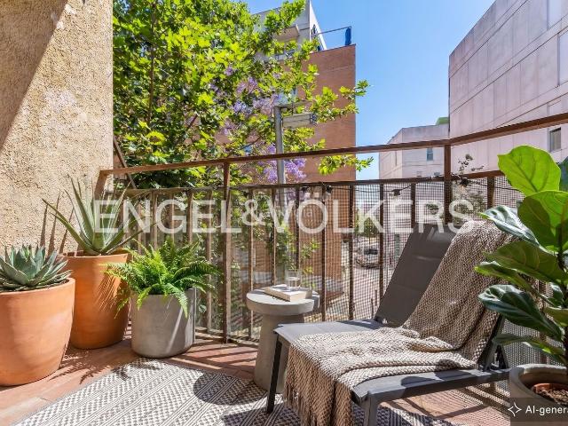 Piso en venta en Barcelona, Verdum. Piso a reformar de 3 habitaciones, todo exterior. Pisos.