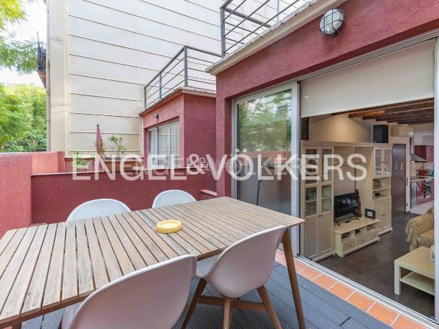 Piso en venta en Barcelona, Vila de Gràcia. Ático único con dos terrazas y azotea privada en el corazón de Vila de Gràcia. Pisos.