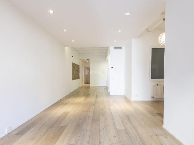 Piso en venta en Barcelona, Vila de Gràcia. Espacio y Carácter en Vila de Gràcia. Pisos.