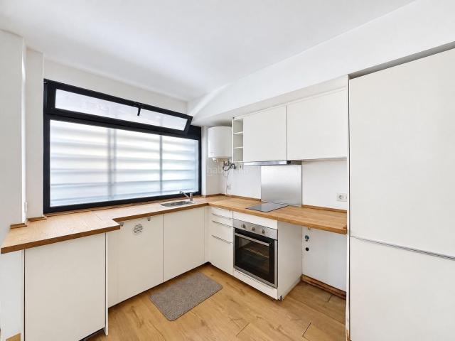 Piso en venta en Barcelona, Vila de Gràcia. Loft con entrada independiente en la Vila de Gràcia con cédula de habitabilidad. Pisos.