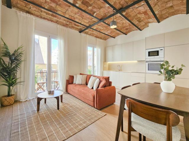 Piso en venta en Barcelona, Vila de Gràcia. Magnífica vivienda totalmente reformada en el corazón de Gràcia. Pisos.