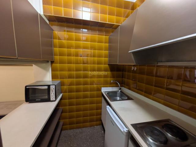 Piso en venta en Barcelona, Vila de Gràcia. Pisito en Gracia. Pisos.