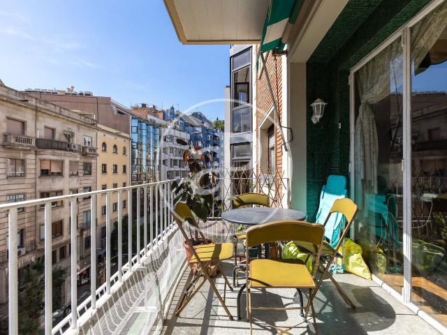 Piso en venta en Barcelona, Vila de Gràcia. Piso en venta en Avinguda Riera de Cassoles. Pisos.