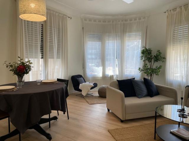 Piso en venta en Barcelona, Vila de Gràcia. Piso en venta. Pisos.