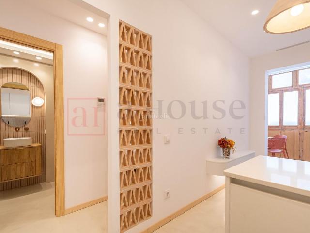 Piso en venta en Barcelona, Vila de Gràcia. PISO LUMINOSO Y RECIÉN REFORMADO, LISTO PARA ENTRAR A VIVIR EN VILA DE GRÀCIA. Pisos.