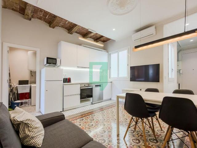 Piso en venta en Barcelona, Vila de Gràcia. Piso reformado 2 hab. en Gracia, Barcelona. Pisos.