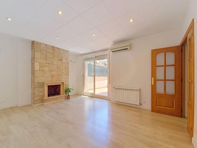 Piso en venta en Barcelona, Vila de Gràcia. Pisos.
