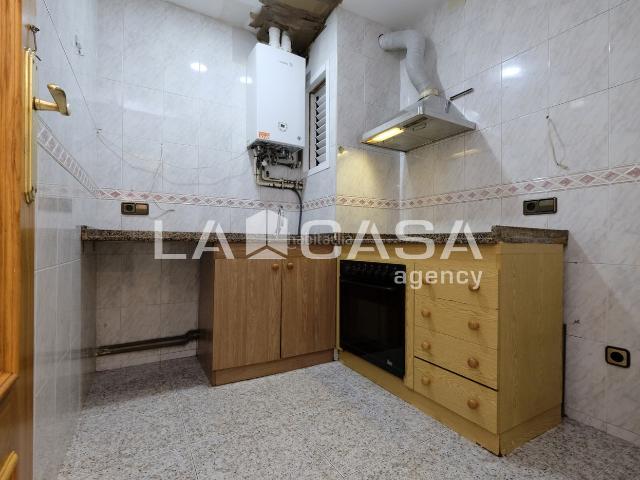 Piso en venta en Barcelona, Vilapicina Torre Llobeta. DOS HABITACIONES. Pisos.