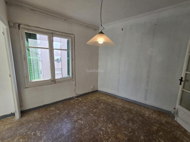 Piso en venta en Barcelona, Vilapicina Torre Llobeta. Piso para reformar en Vilapicina Calle Cartellà. Pisos.