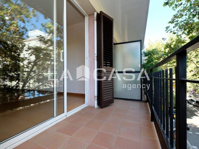 Piso en venta en Barcelona, Vilapicina Torre Llobeta. Piso Passeig de Fabra i Puig, Barcelona. Pisos.