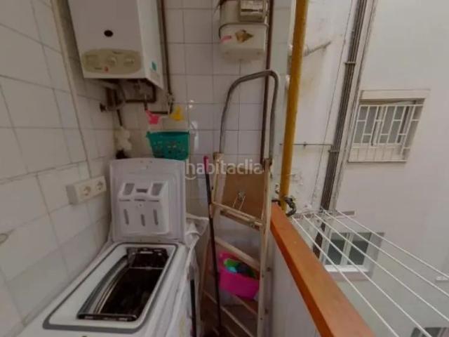 Piso en venta en Barcelona, Baix Guinardó. Barcelona Barcelona EN RENTABILIDAD se vende alquilado, no se puede visitar ni hipotecar. Pisos.