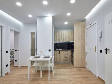Piso en venta en Barcelona, Baix Guinardó. PISO EN VENTA EN DISTRITO DE GRACIA BARCELONA. Pisos.