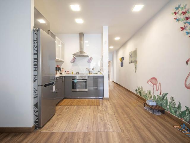 Piso en venta en Barcelona, Baix Guinardó. PLANTA BAJA EN VENTA REFORMADA EN EL BAIX GUINARDÓ, JUNTO AL HOSPITAL DE SANT PAU. BARCELONA. Pisos.