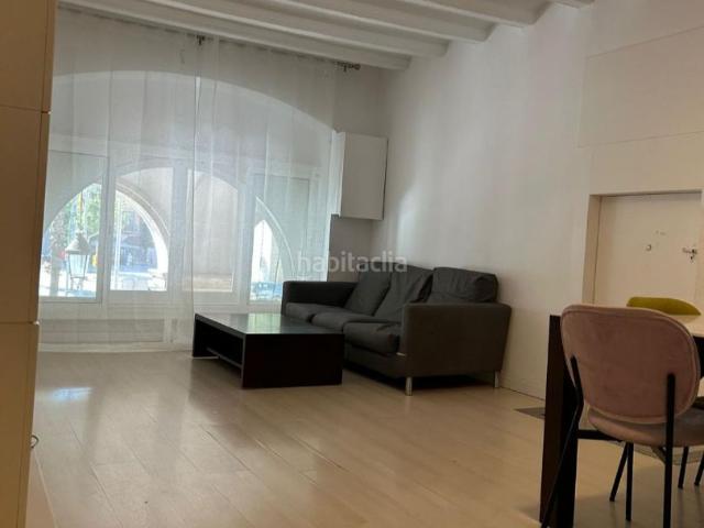 Piso en venta en Barcelona, Barceloneta. AMPLIO PISO AL LADO DE LA PLAYA BARCELONETA. Pisos.
