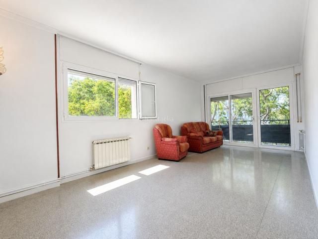 Piso en venta en Barcelona, Barceloneta. GRAN OPORTUNIDAD!. Pisos.