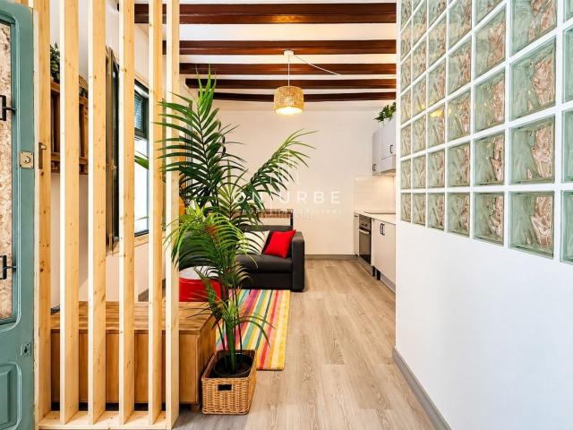 Piso en venta en Barcelona, Barceloneta. ONURBE GRUP PISO EN VENTA EN BARCELONETA. Pisos.