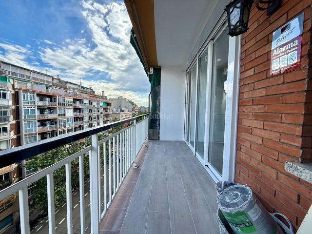 Piso en venta en Barcelona, Barri de les Corts. Av. Madrid Les Corts. Pisos.