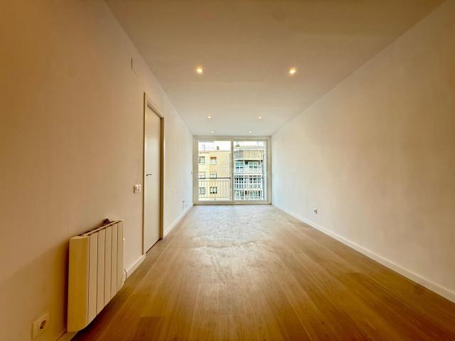 Piso en venta en Barcelona, Barri de les Corts. Av. Madrid Les Corts. Pisos.