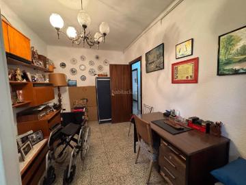 Piso en venta en Barcelona, Barri de les Corts. Dos pisos a reformar!. Pisos.
