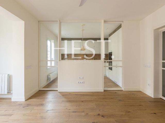 Piso en venta en Barcelona, Barri de les Corts. Elegancia y confort en una de las mejores zonas residenciales de Les Corts. Pisos.