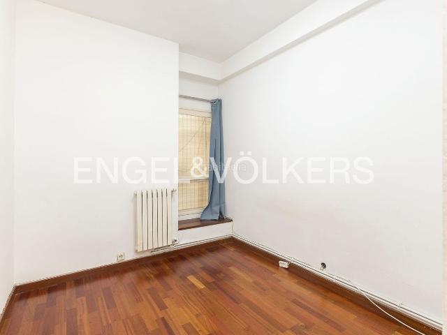 Piso en venta en Barcelona, Barri de les Corts. Oportunidad exclusiva en el corazón de Les Corts. Pisos.