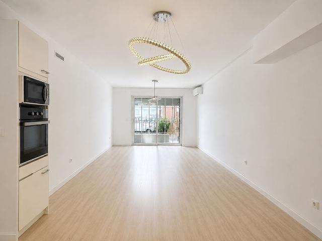 Piso en venta en Barcelona, Barri de les Corts. PISO Zona Carrer Del Taquigraf Serra. Pisos.
