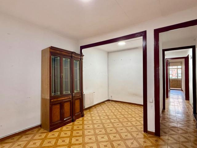 Piso en venta en Barcelona, Barri de les Corts. PISO A REFORMAR CON MUCHAS POSIBILIDADES. Pisos.