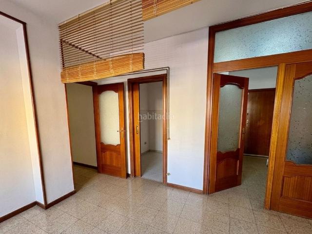 Piso en venta en Barcelona, Barri de les Corts. Piso Carrer de Fígols, Barcelona. Pisos.