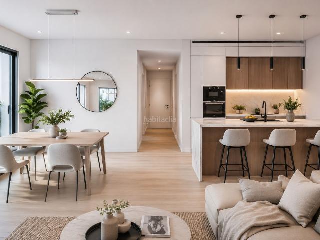 Piso en venta en Barcelona, Barri de les Corts. Pisos.