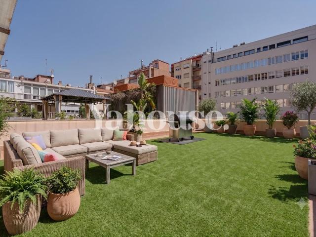 Piso en venta en Barcelona, Barri de les Corts. Pisos.