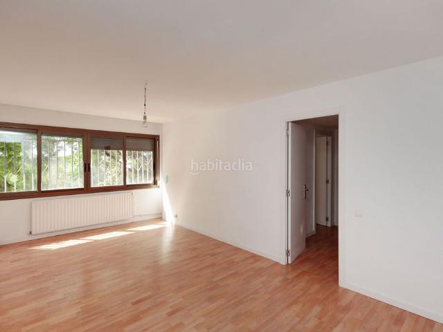 Piso en venta en Barcelona, Canyelles. Solvia Inmobiliaria Piso Barcelona. Pisos.