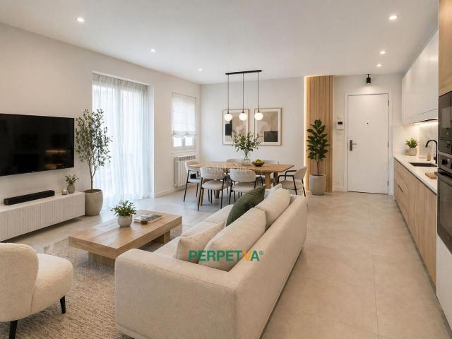 Piso en venta en Barcelona, Can Baró. Apartamento reformado a estrenar en pleno centro de Barcelona. Pisos.