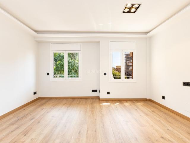 Piso en venta en Barcelona, Can Baró. Piso reformado en Barcelona Luminosidad, confort y excelente ubicación. Pisos.