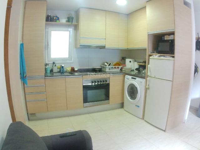 Piso en venta en Barcelona, Carmel. JUNTO ENTRADA PARC GÜELL Y BUNKERS DEL CARMEL, DOS HABITACIONES, EXTERIOR, COCINA AMERICANA. Pisos.
