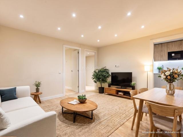 Piso en venta en Barcelona, Carmel. PISO TOTALMENTE REFORMADO CON ACABADOS DE DISEÑO EN EL CARMEL. Pisos.
