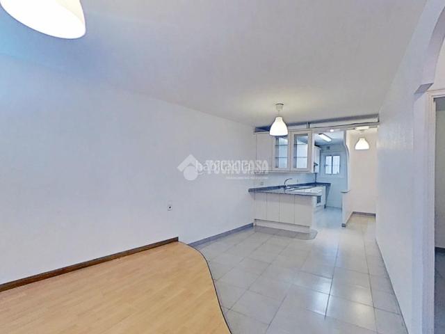 Piso en venta en Barcelona, Carmel. Piso en venta en Barcelona. Pisos.