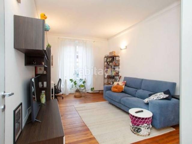 Piso en venta en Barcelona, Carmel. Piso en venta en Can Baró, Barcelona. Pisos.