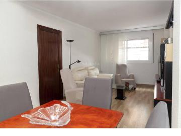 Piso en venta en Barcelona, Carmel. Piso ideal para familias en el Carmel. Pisos.