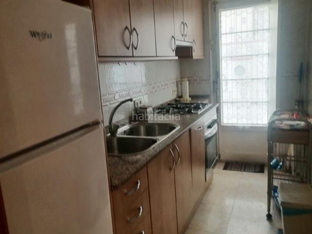 Piso en venta en Barcelona, Carmel. piso muy bien conservado con un patio. Pisos.