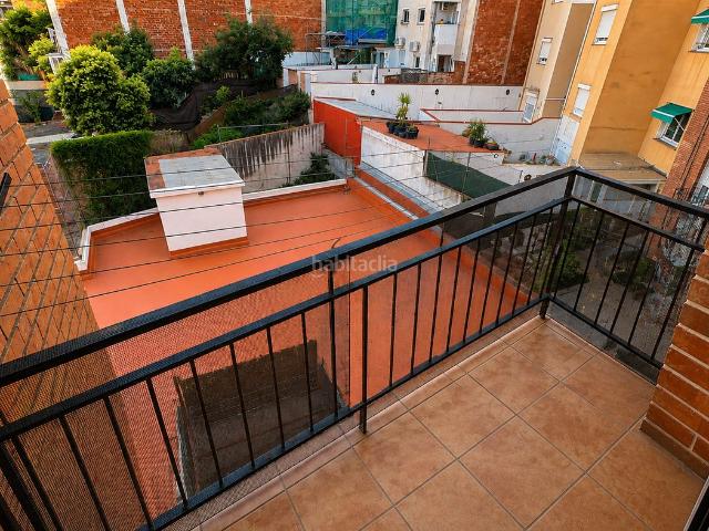 Piso en venta en Barcelona, Carmel. Pisos.