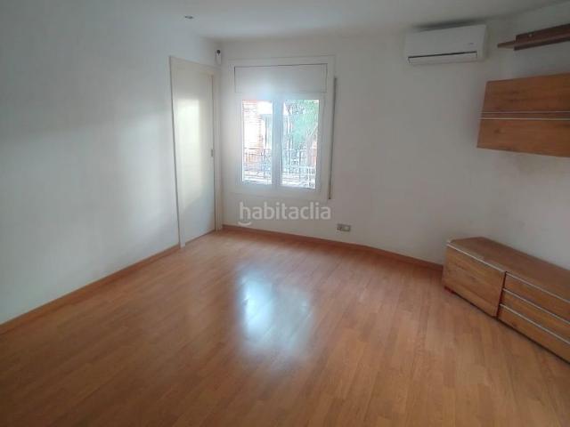 Piso en venta en Barcelona, Carmel. Pisos.