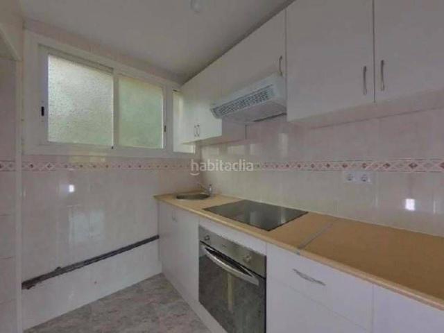 Piso en venta en Barcelona, Ciutat Meridiana. OPORTUNIDAD INVERSORES VIVIENDA ALQUILADA!. Pisos.