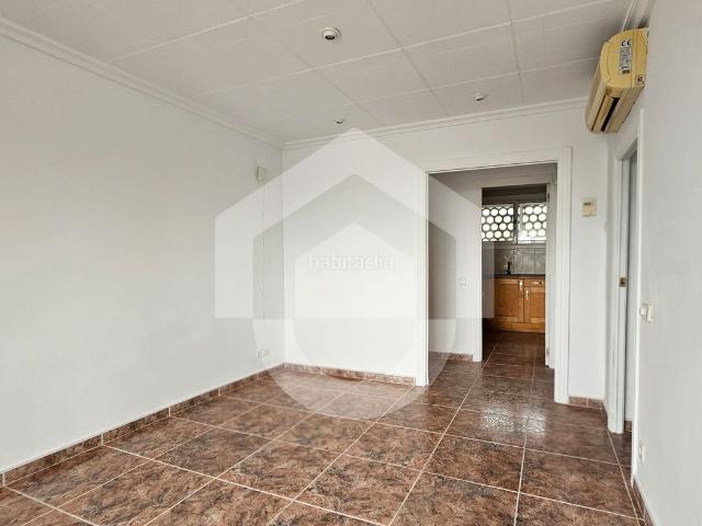 Piso en venta en Barcelona, Ciutat Meridiana. ciutat meridiana. Pisos.