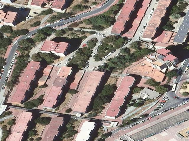 Piso en venta en Barcelona, Ciutat Meridiana. Piso en venta en calle Vallcivera. Pisos.