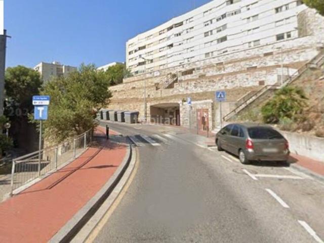 Piso en venta en Barcelona, Ciutat Meridiana. Venta piso en Barcelona. Pisos.