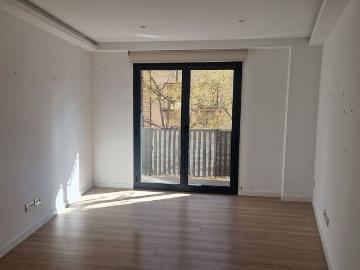 Piso en venta en calle Del Xiprer, Barcelona, de 52 m² 2 habitaciones por 379.000