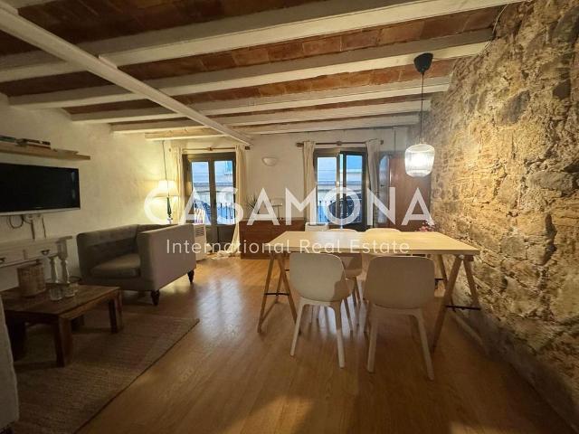 Piso en venta en calle Del Regomir, Barcelona, de 60 m² 2 habitaciones por 285.000