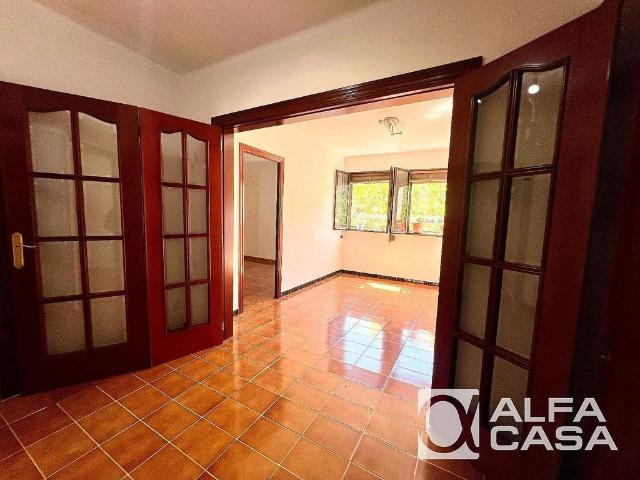 Piso en venta en calle De Sant Carles, Barcelona, de 60 m² 3 habitaciones por 369.000